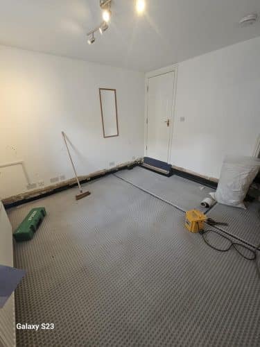 Crookes floor membrane