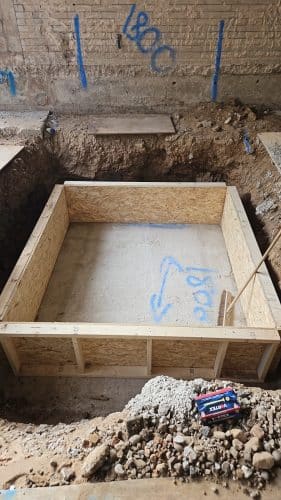 Nottingham lift pit 7